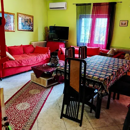 Villa Julia Country 200m From The Nea Plagia