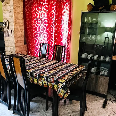Villa Julia Country 200m From The Nea Plagia