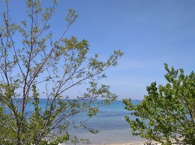 Julia Villa Nea Plagia